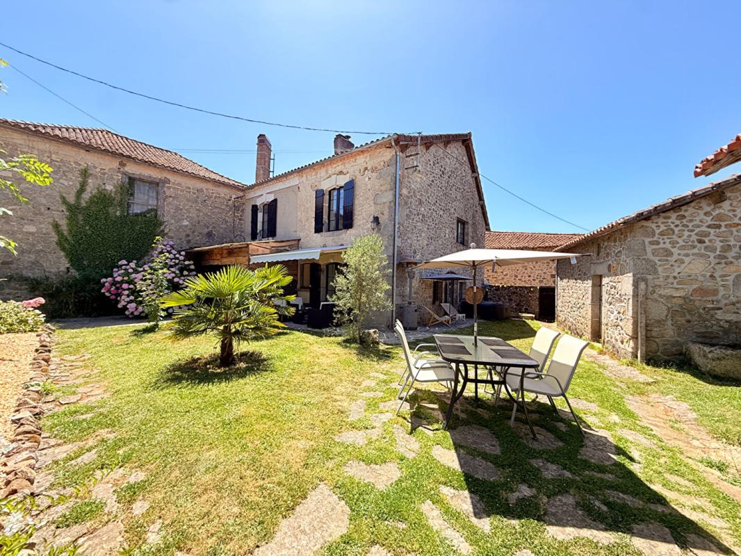 3 bedroom maison in Etouars, Dordogne, France