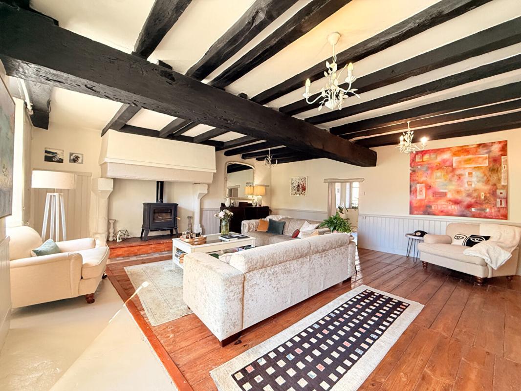 4 bedroom maison in Saint-severin, Dordogne, France