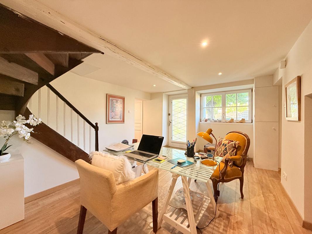 4 bedroom maison in Saint-severin, Dordogne, France