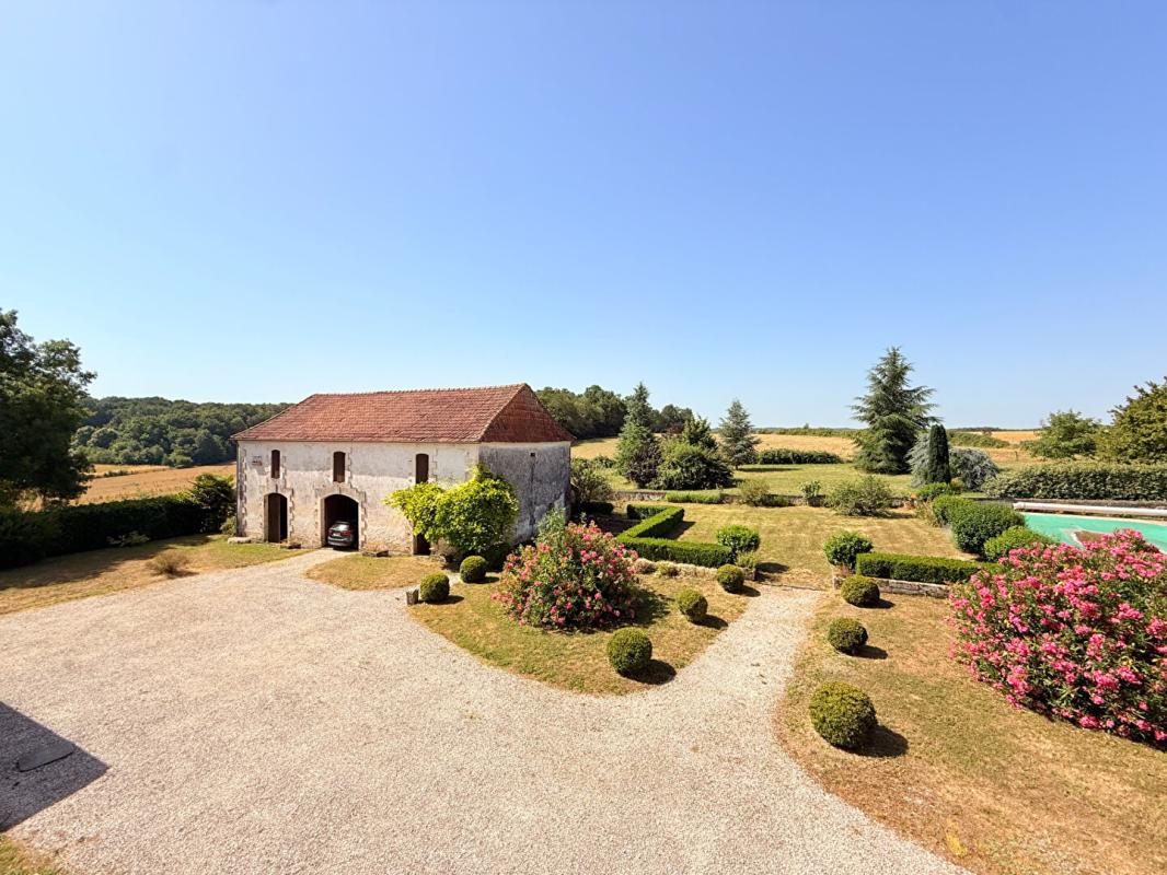 7 bedroom maison in Verteillac, Dordogne, France