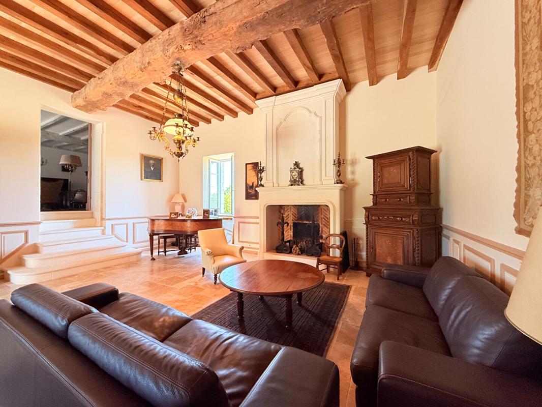 7 bedroom maison in Verteillac, Dordogne, France