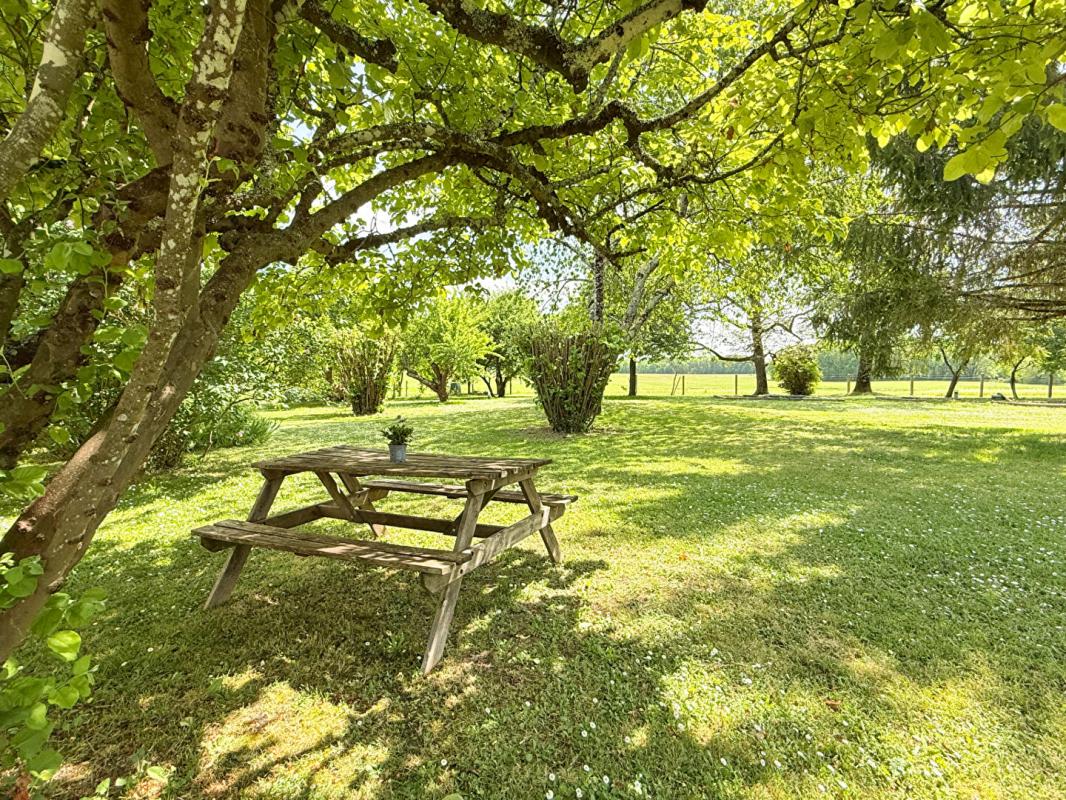 5 bedroom demeure in Barbezieux Saint Hilaire, Charente, France
