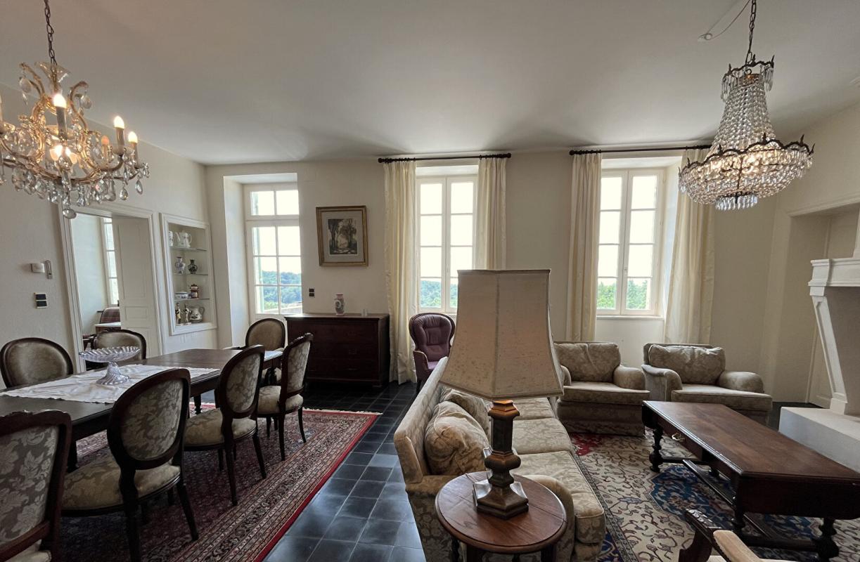 4 bedroom manoir in Mirambeau, Charente-Maritime, France