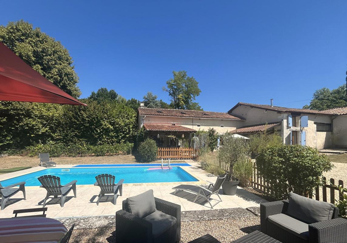 3 bedroom maison in Saint Paul Lizonne, Dordogne, France