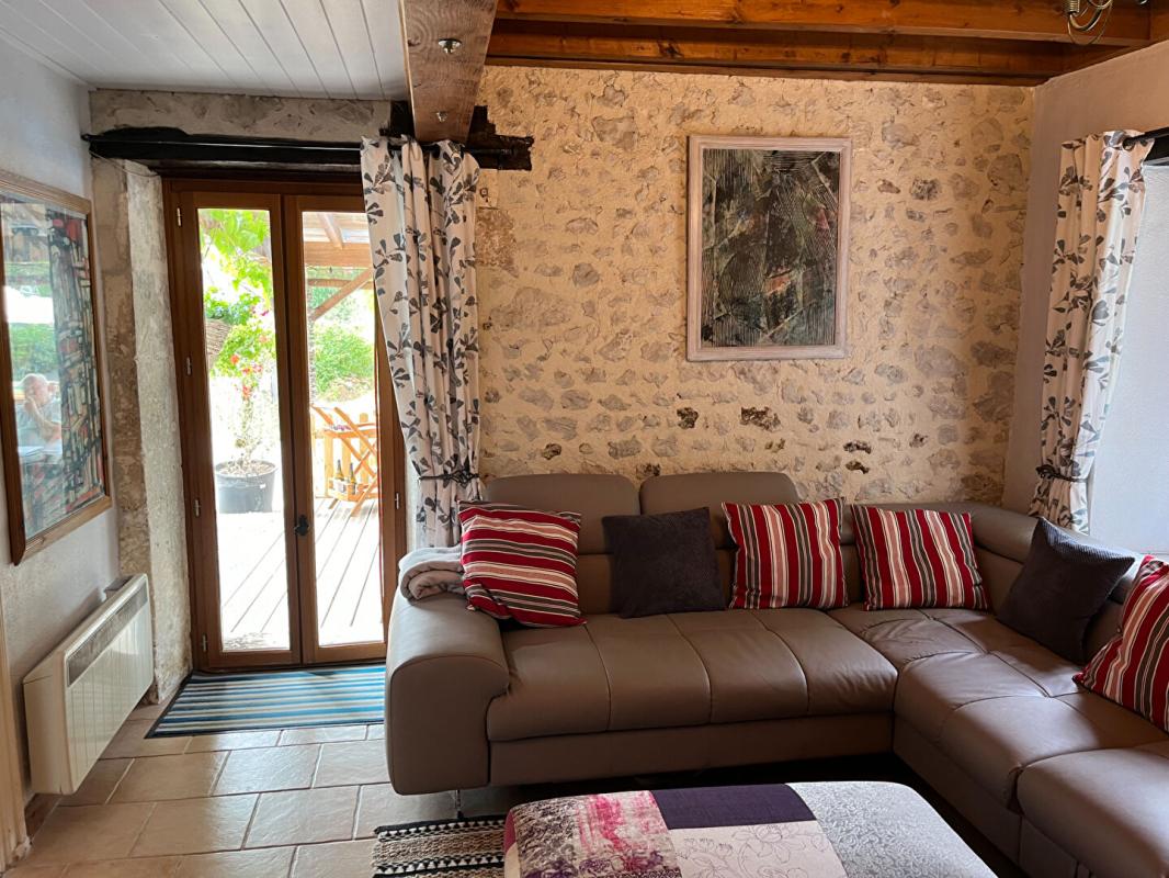 3 bedroom maison in Saint Paul Lizonne, Dordogne, France