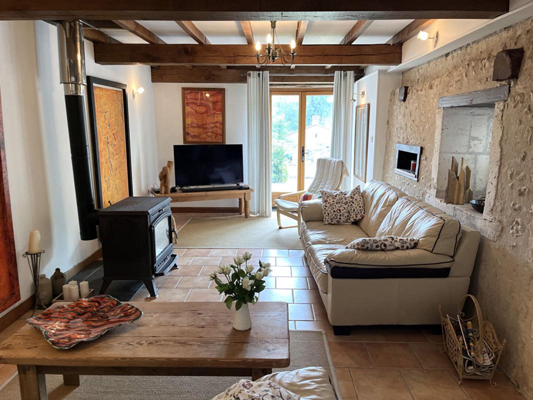 3 bedroom maison in Saint Paul Lizonne, Dordogne, France