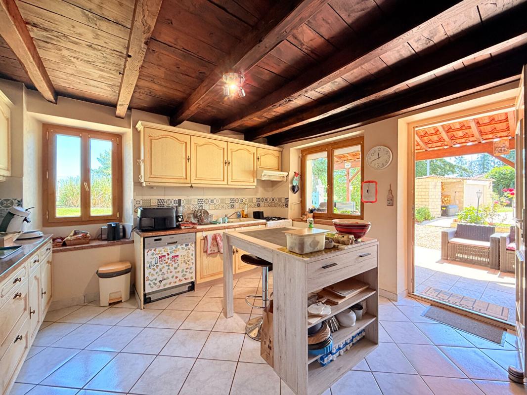 4 bedroom maison in Hautefaye, Dordogne, France