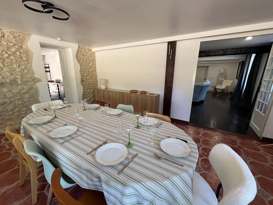 2 bedroom maison en pierres in Juignac, Charente, France