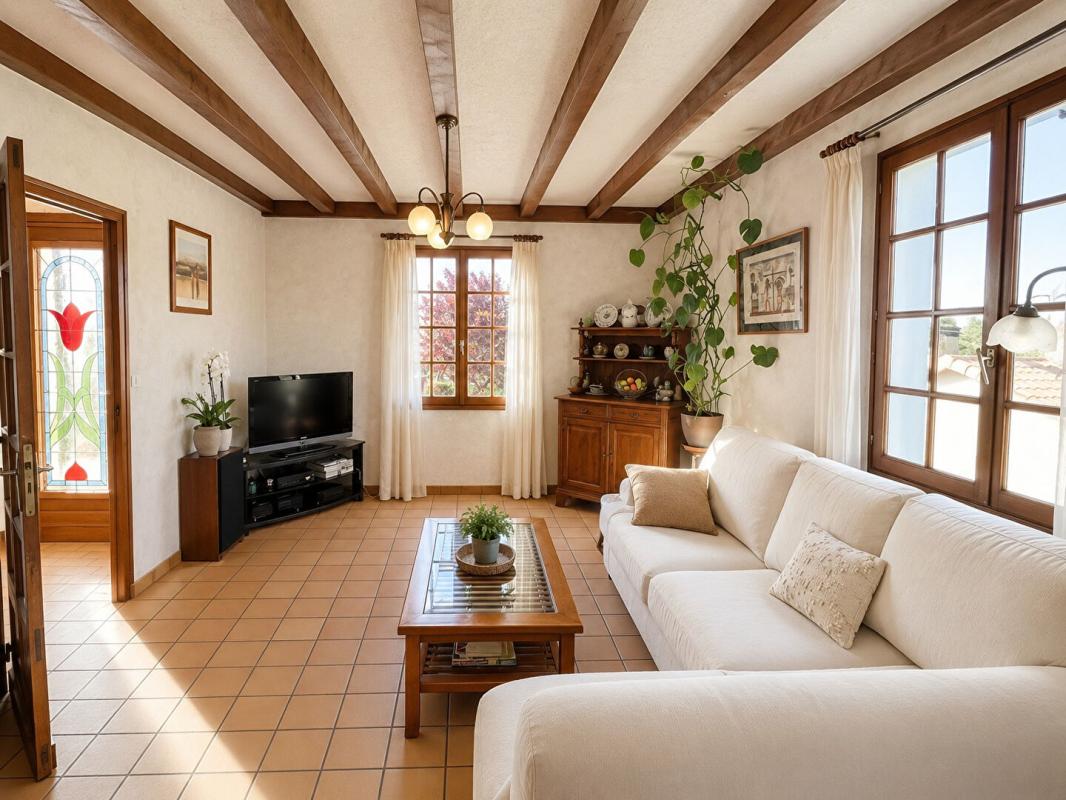 3 bedroom maison in Montmoreau, Charente, France