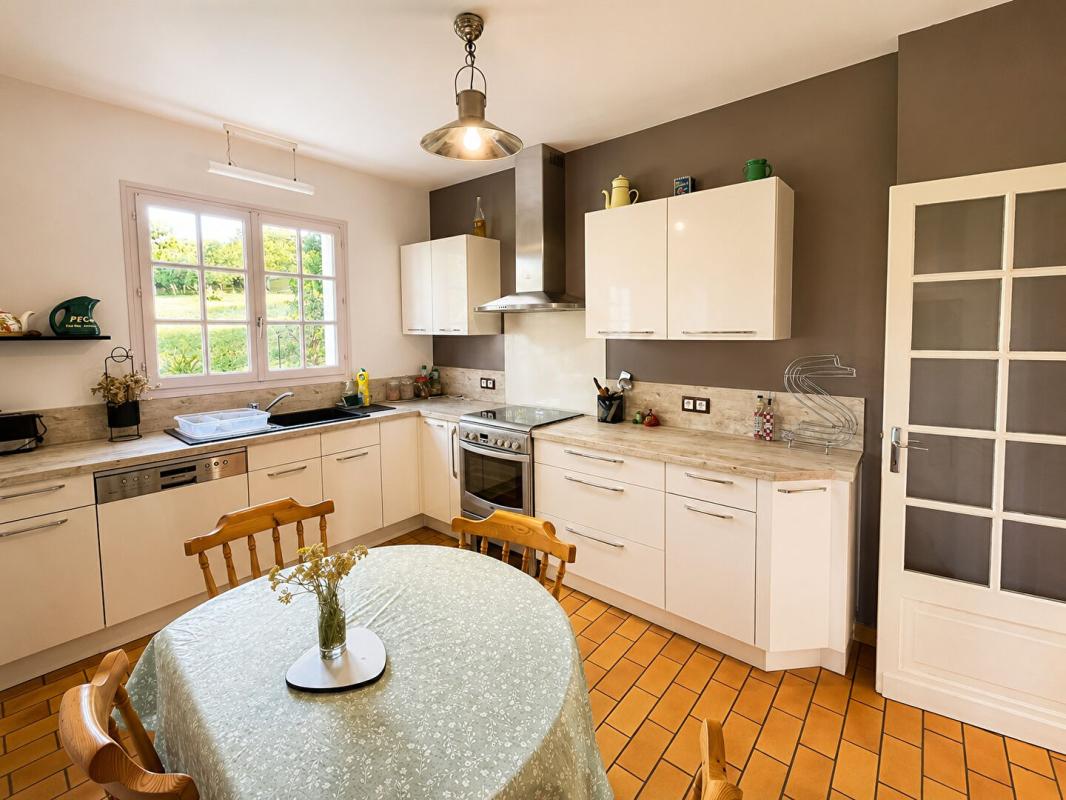 3 bedroom maison in Montmoreau, Charente, France