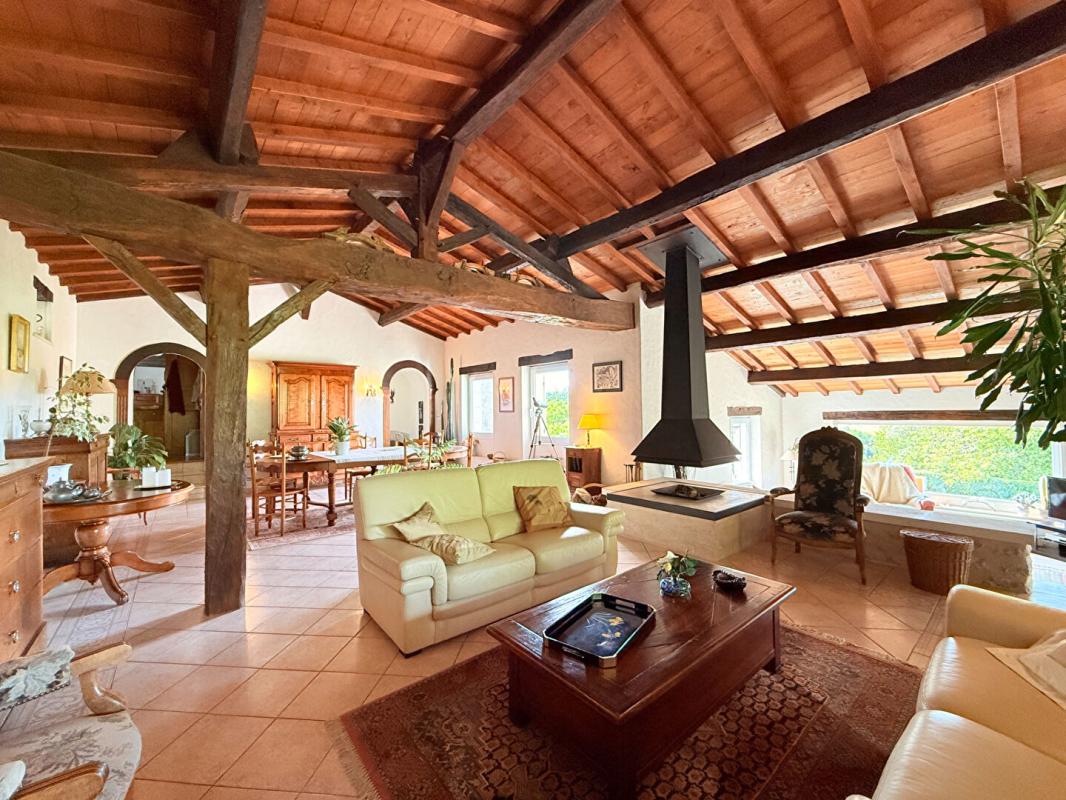 4 bedroom propriete in Montmoreau, Charente, France
