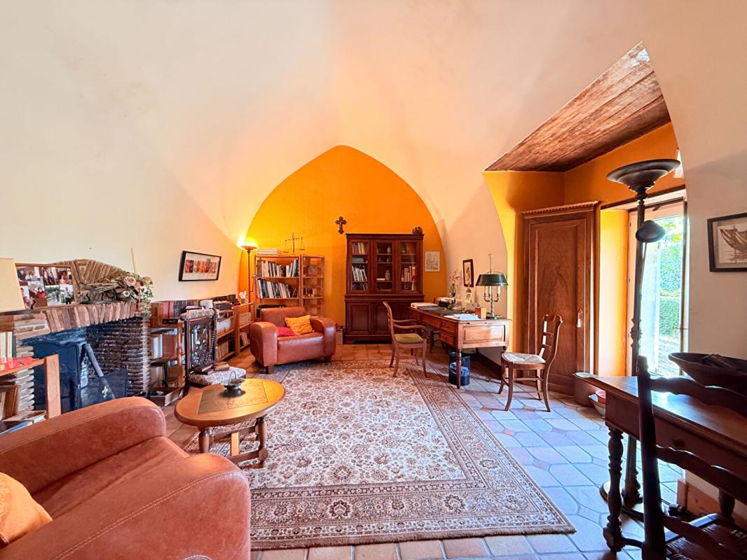 4 bedroom propriete in Montmoreau, Charente, France