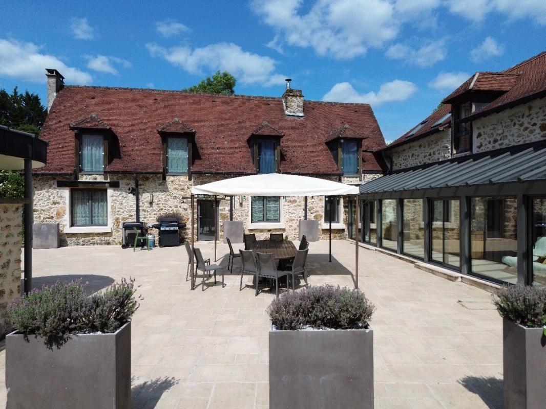 12 bedroom chateau in Senlisse, Yvelines, France