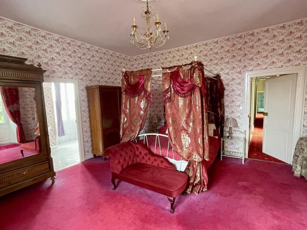 7 bedroom chateau in Chef Boutonne, Deux-Sèvres, France