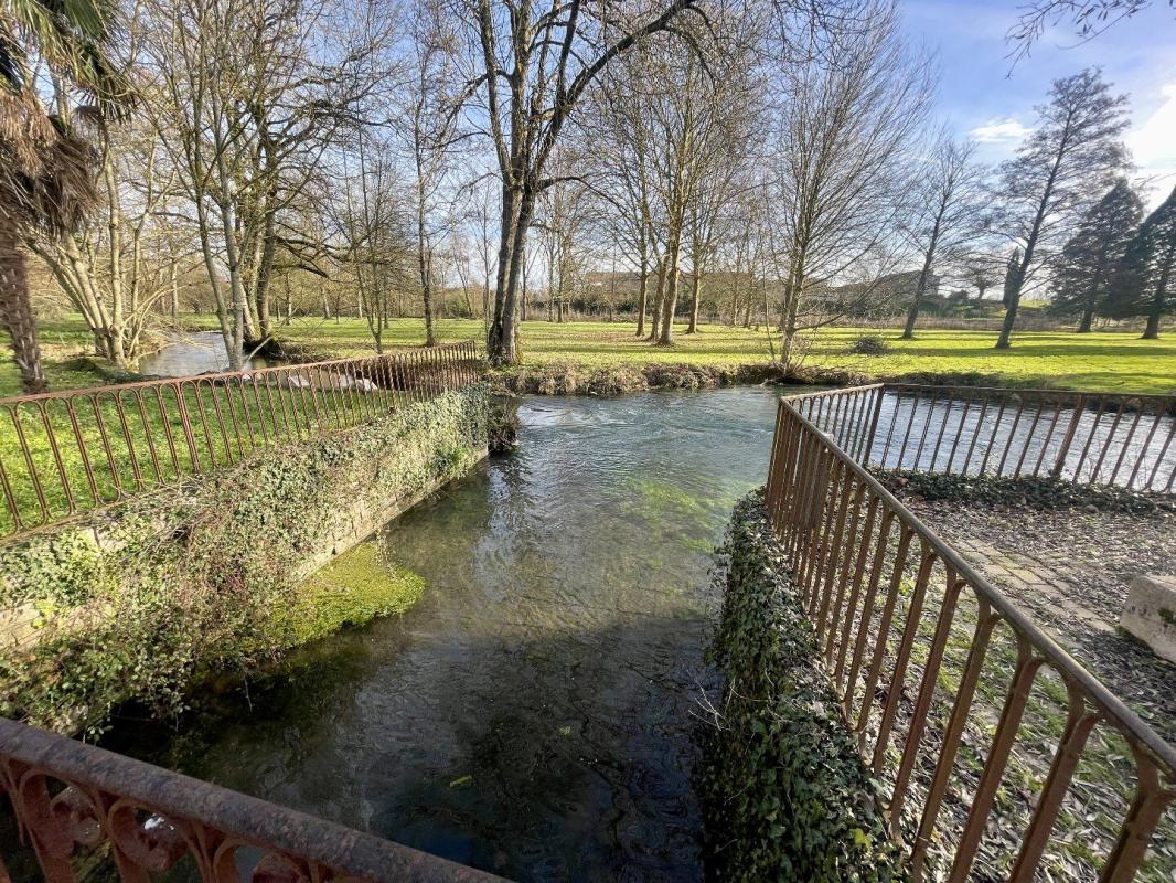 4 bedroom maison de maitre in Salles, Deux-Sèvres, France