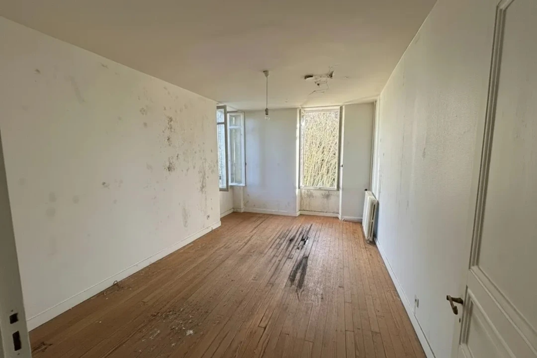 4 bedroom immeuble in Villars Les Bois, Charente-Maritime, France