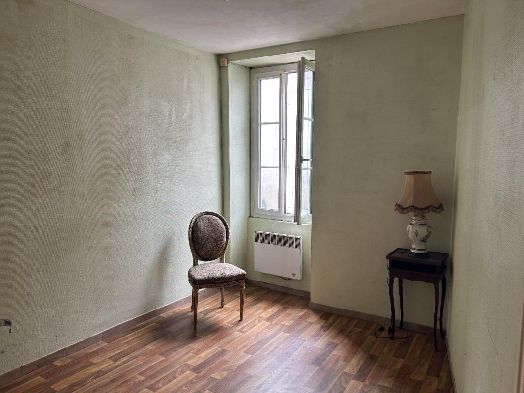 2 bedroom maison in Saint Jean D Angely, Charente-Maritime, France