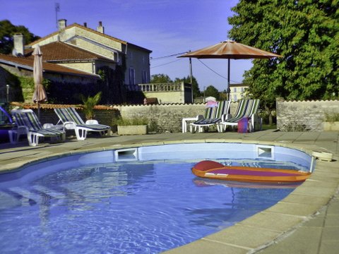 12 bedroom manoir in Vinax, Charente-Maritime, France