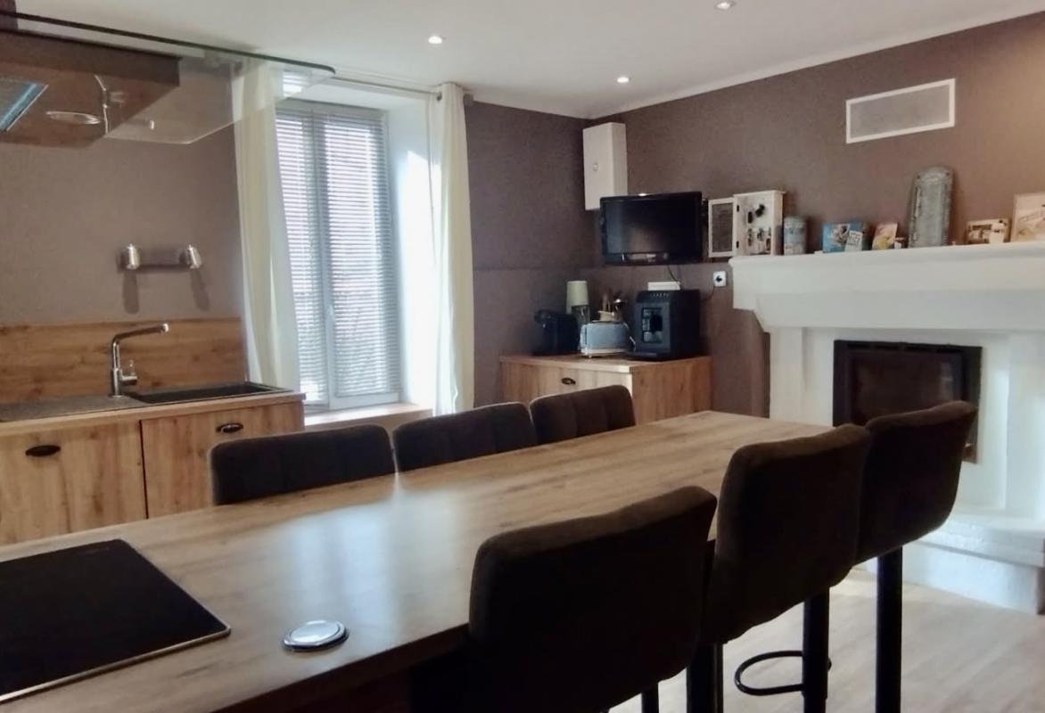 5 bedroom maison in Villefollet, Deux-Sèvres, France