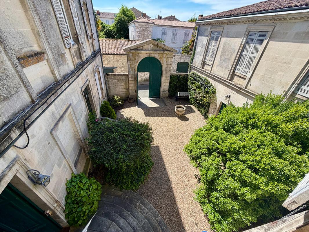 5 bedroom hotel particulier in Saintes, Charente-Maritime, France