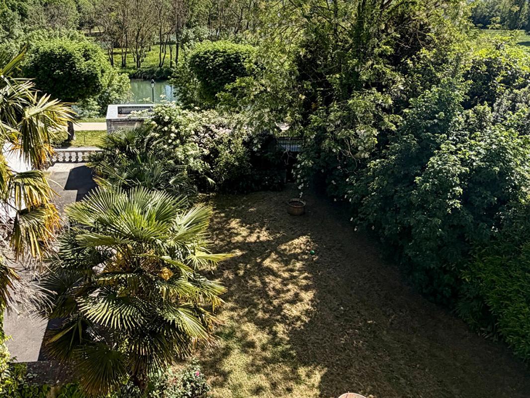 5 bedroom hotel particulier in Saintes, Charente-Maritime, France