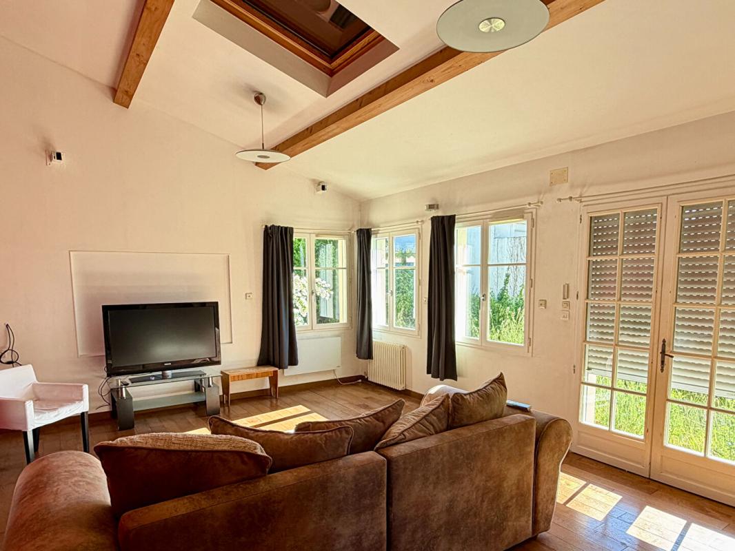 3 bedroom maison de ville in St Jean D Angely, Charente-Maritime, France