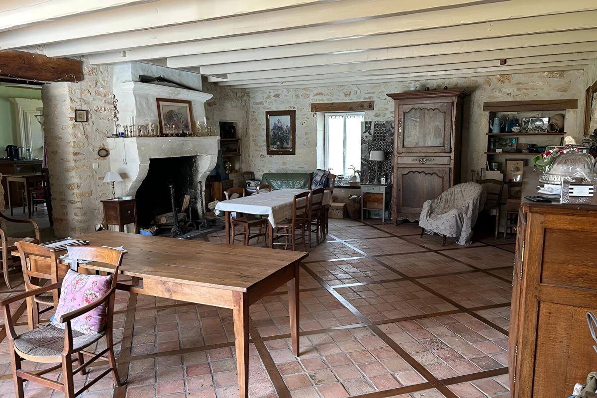 5 bedroom longere in Romegoux, Charente-Maritime, France