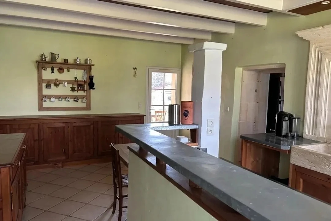 5 bedroom longere in Romegoux, Charente-Maritime, France
