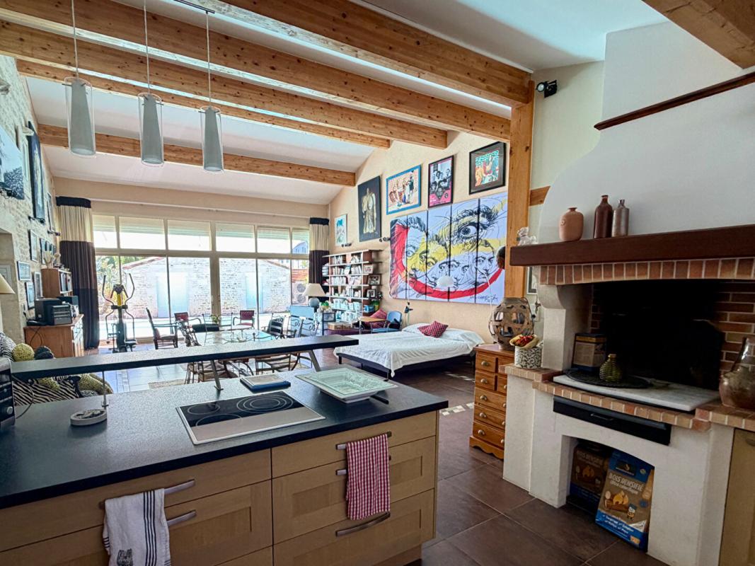 3 bedroom maison in Migron, Charente-Maritime, France