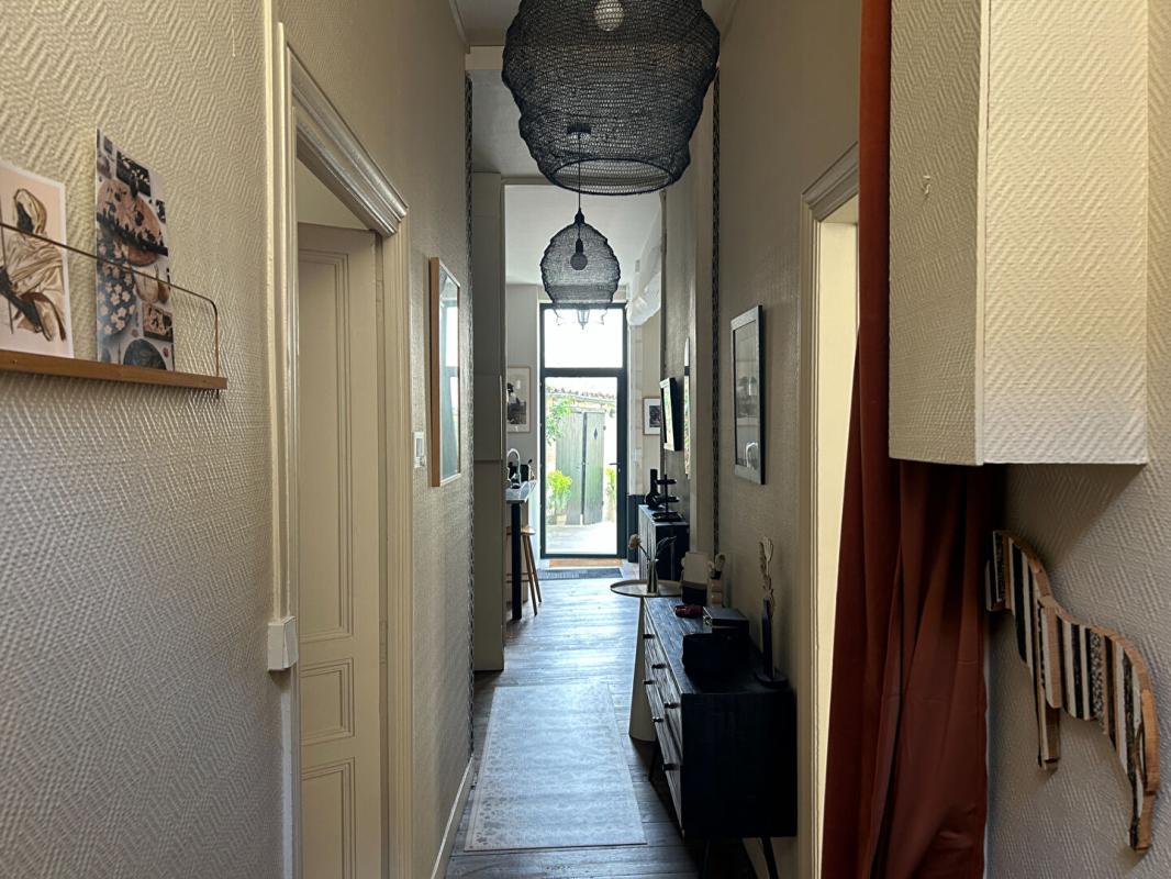 6 bedroom maison de ville in Saint Jean D Angely, Charente-Maritime, France