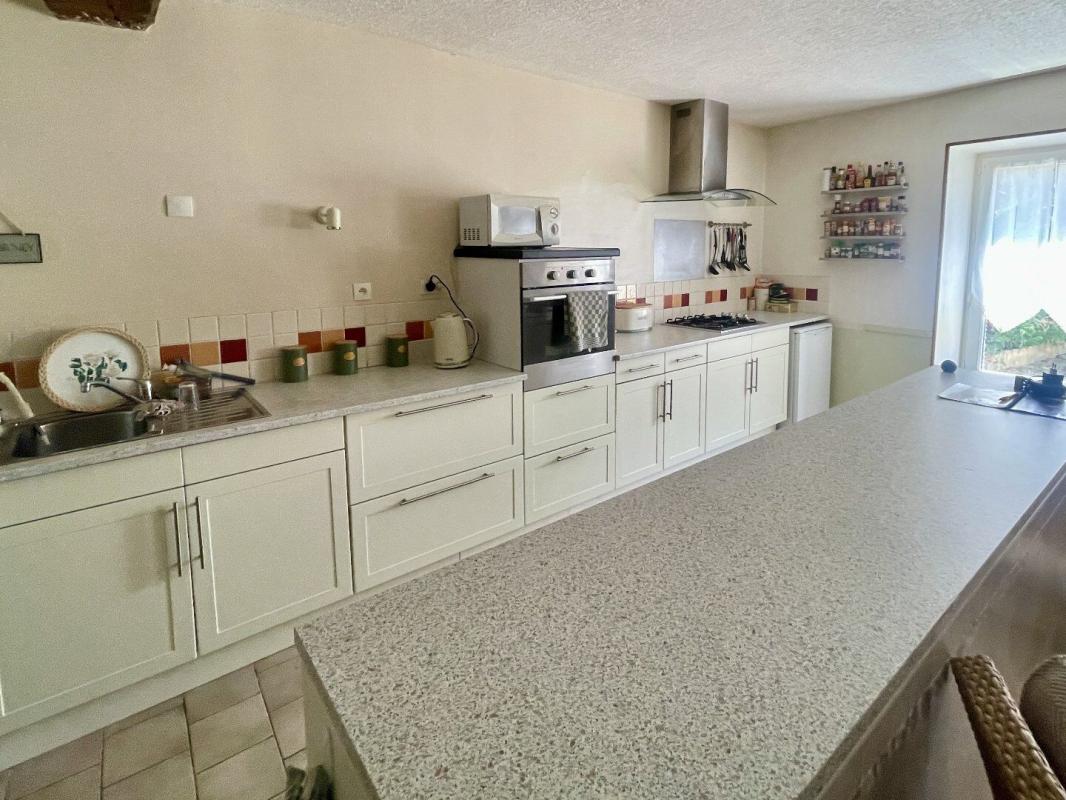 3 bedroom maison en pierres in Valdelaume, Deux-Sèvres, France