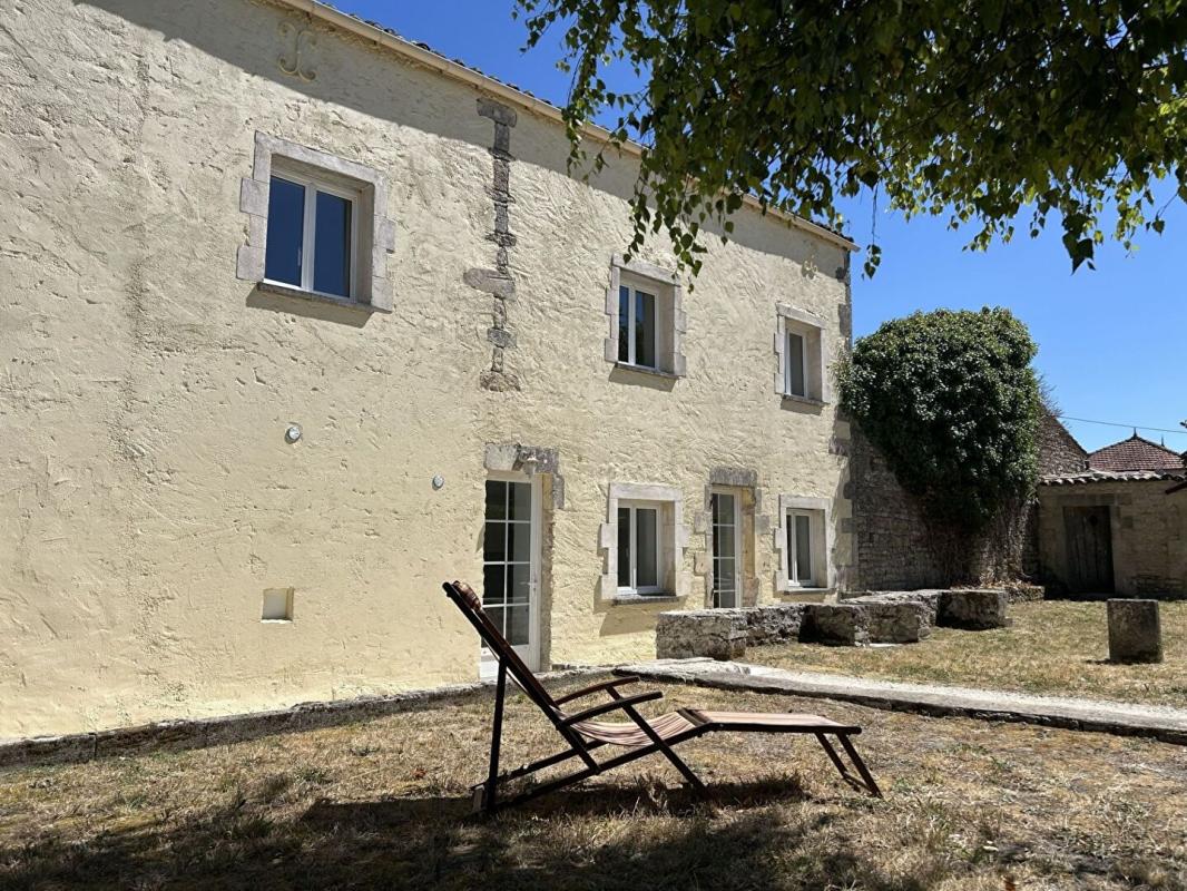4 bedroom maison in Nere, Charente-Maritime, France