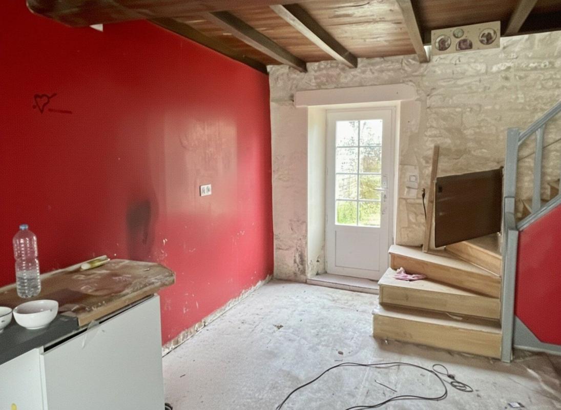 3 bedroom maison a renover in Aumagne, Charente-Maritime, France