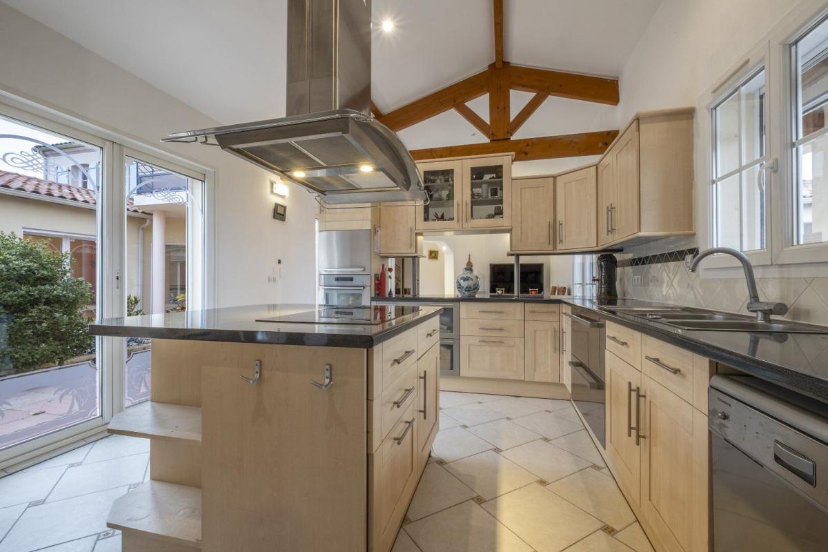 5 bedroom propriete in Essouvert, Charente-Maritime, France