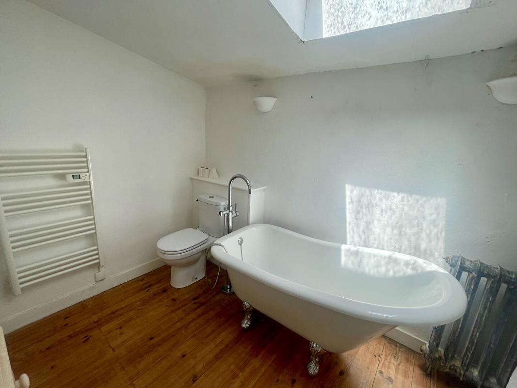 5 bedroom propriete in Loulay, Charente-Maritime, France
