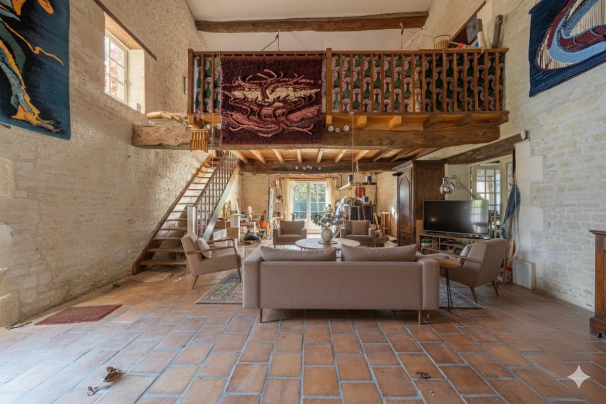 6 bedroom propriete in Saint Mard, Charente-Maritime, France