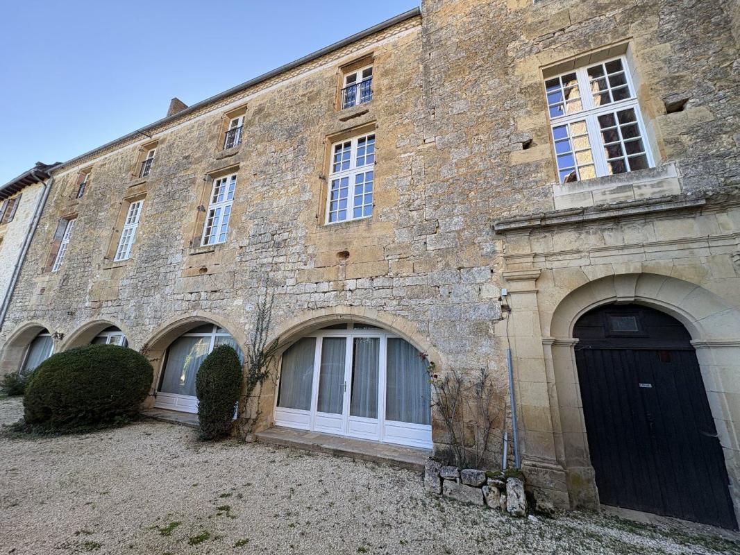 6 bedroom chateau in Sainte Orse, Dordogne, France