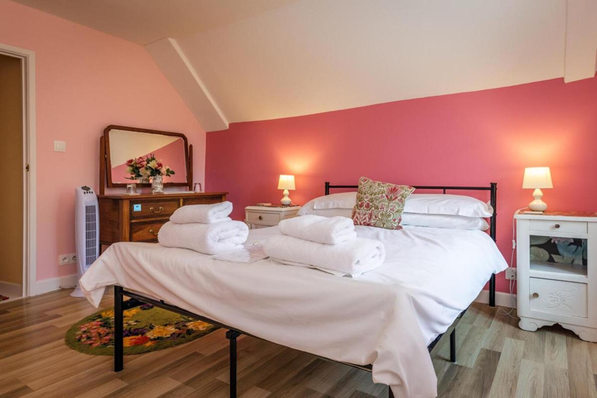 5 bedroom chambre d’hotes in Segur Le Chateau, Corrèze, France