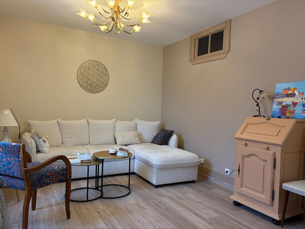 3 bedroom maison de village in Juillac, Corrèze, France