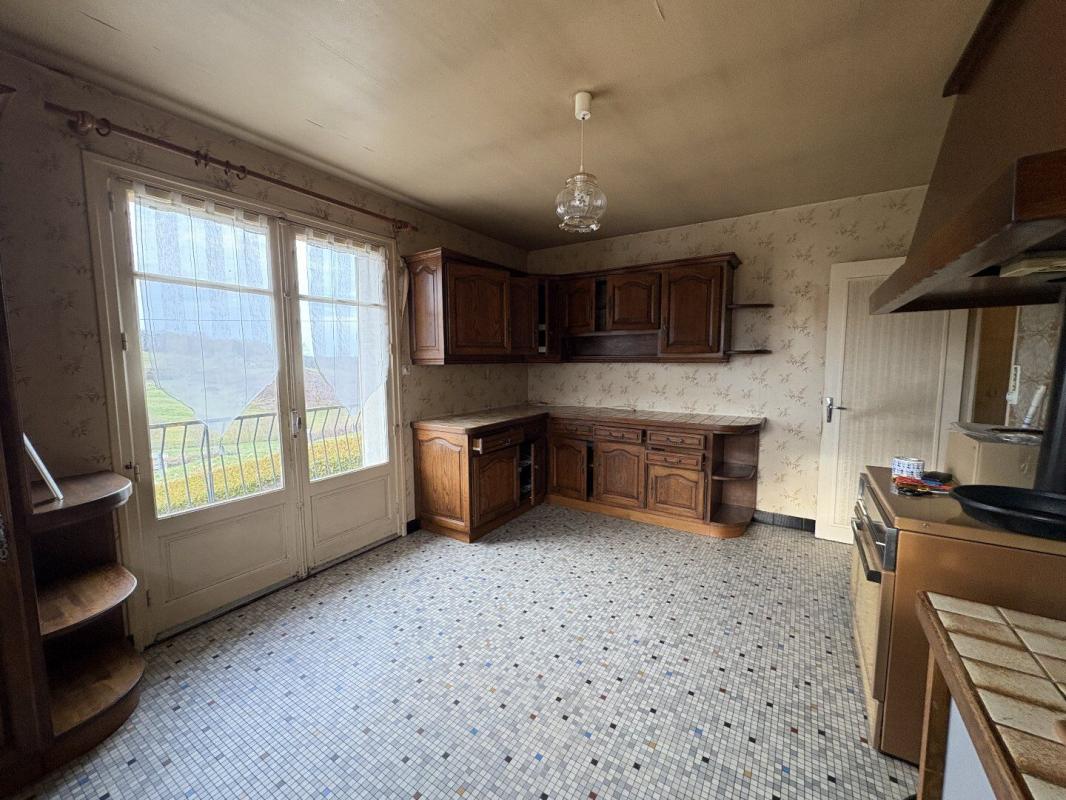 4 bedroom maison in Troche, Corrèze, France