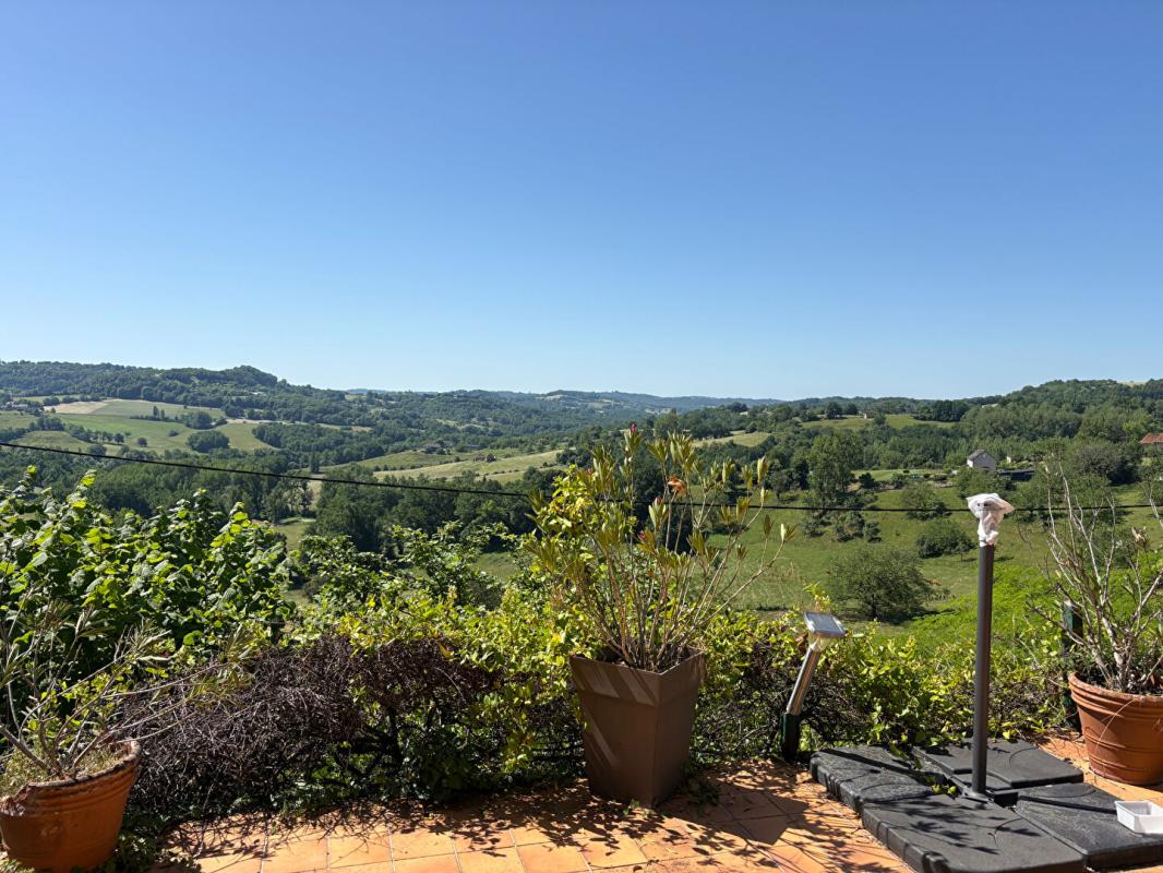 2 bedroom maison in Saint Robert, Corrèze, France