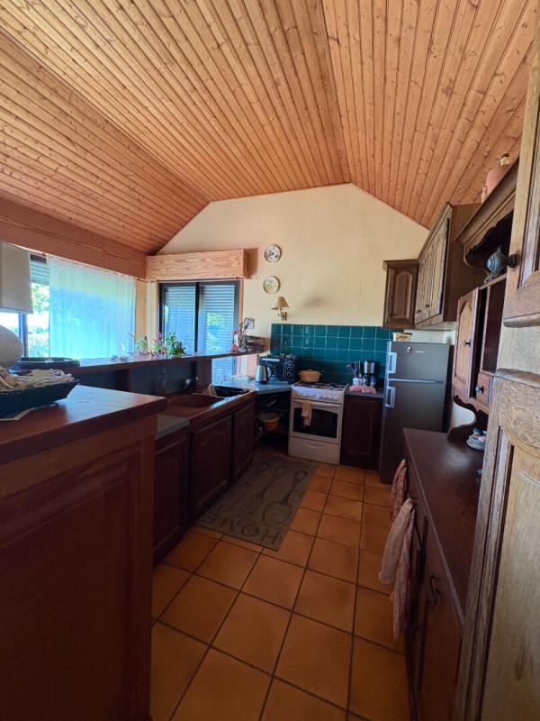 2 bedroom maison in Saint Robert, Corrèze, France