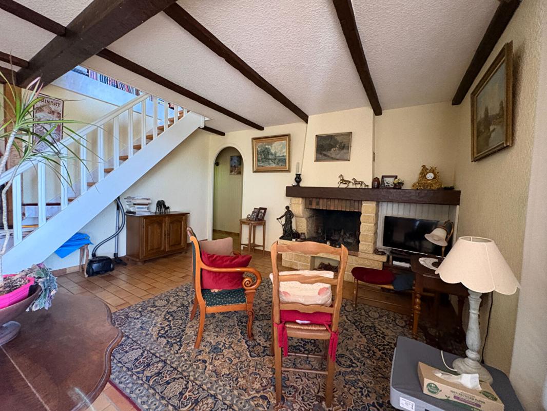 2 bedroom maison in Saint Robert, Corrèze, France