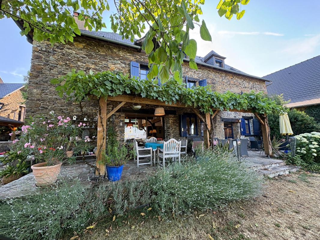 6 bedroom maison in Juillac, Corrèze, France