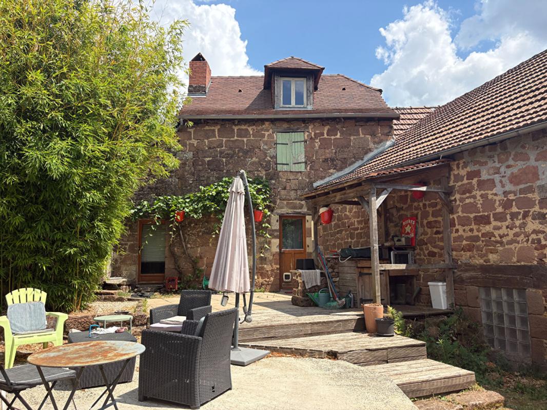 4 bedroom maison in Louignac, Corrèze, France