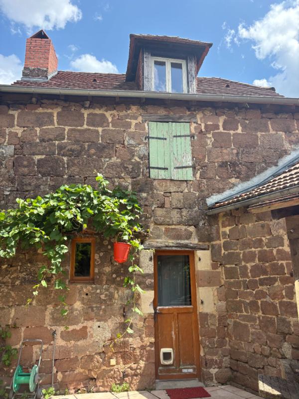 4 bedroom maison in Louignac, Corrèze, France
