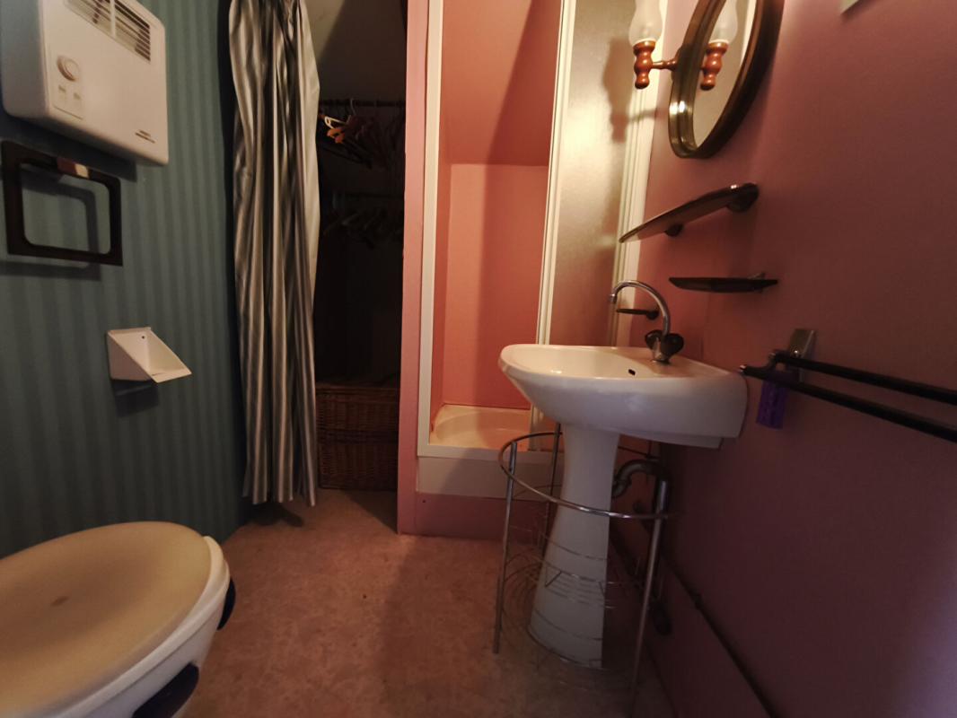 3 bedroom maison a renover in Saint Solve, Corrèze, France