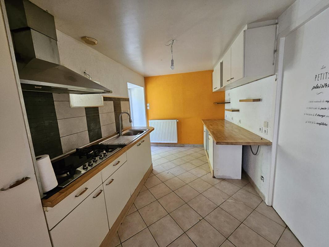 3 bedroom maison de village in Cubjac Auvezere Val D Ans, Dordogne, France