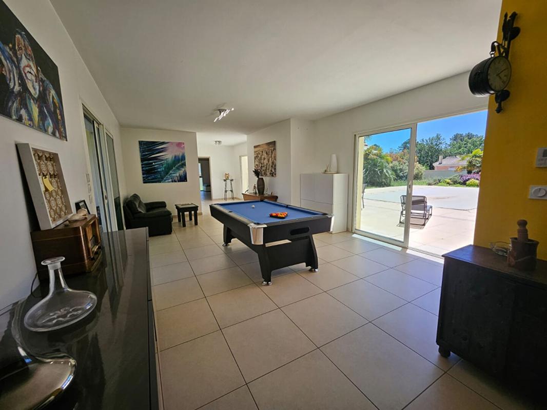 4 bedroom villa in Marsac Sur L Isle, Dordogne, France