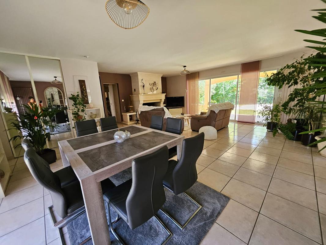 4 bedroom maison in Marsac Sur L Isle, Dordogne, France